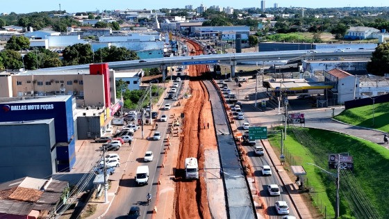 Obras avenida da FEB