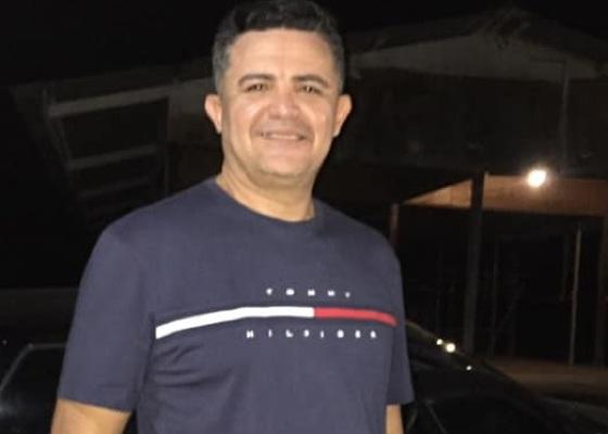 Sidney Portugal, 46 anos, um dos pioneiros no designer gráfico em Várzea Grande