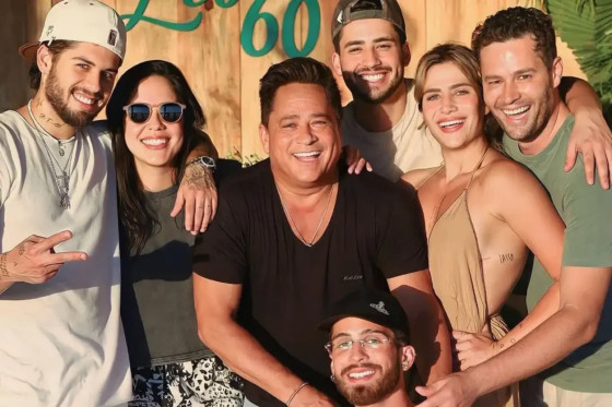 Poliana emociona Leonardo com show surpresa de Amado Batista em seu aniversário de 60 anos