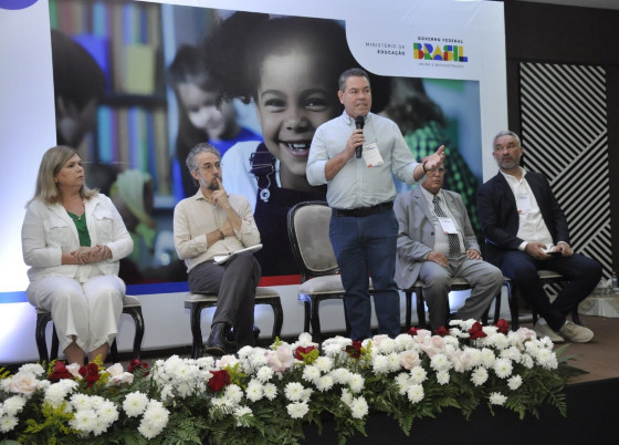 Secretário de Educação participa de Ciclo de Seminários do Programa em Tempo Ampliado