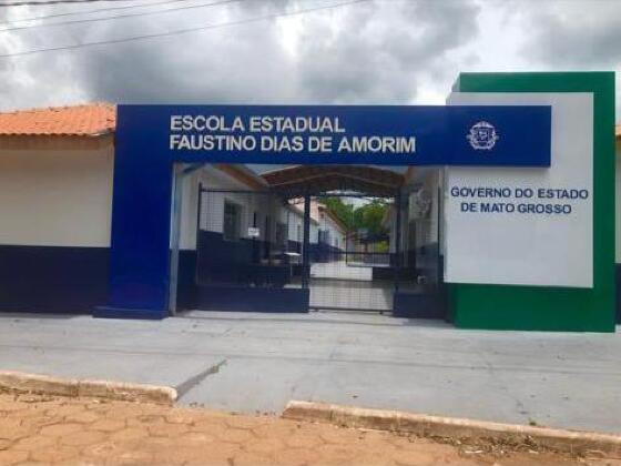 Telhado de sala de aula desaba e deixa crianças feridas em Santo Antônio de Leverger