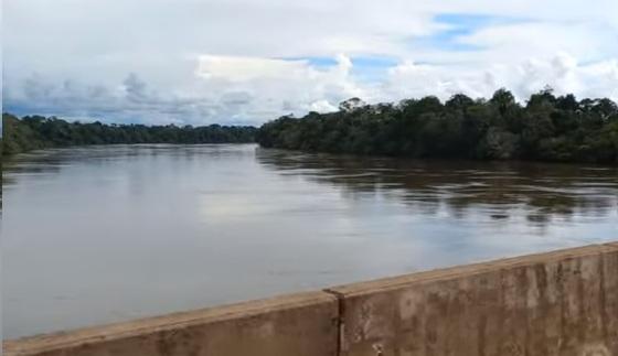 Menor tenta atravessar Rio Aripuanã nadando e se afoga; bombeiros retomam buscas nesta segunda (28)