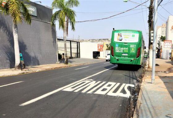 Motorista devem ficar atentos a faixa para ônibus que começa a funcionar nesta segunda (28)