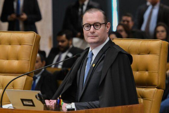 Zanin afirmou que contexto sanitário atual é diferente do da época de Bolsonaro, já que as vacinas foram compradas e aplicadas e a crise da pandemia foi controlada