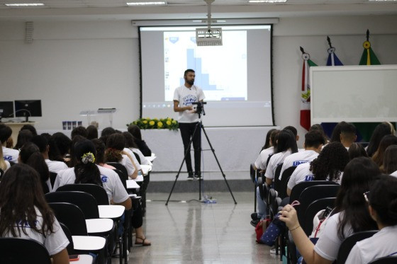 As aulas serão realizadas no dia 30 de setembro com duração de 10 horas.