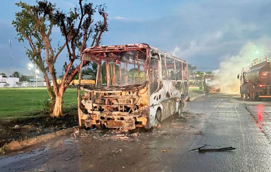 Ônibus incendiado em Sapezal