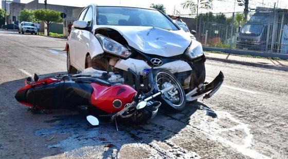 Bêbado, homem confessa estar atrasado ao invadir preferencial e matar motociclista