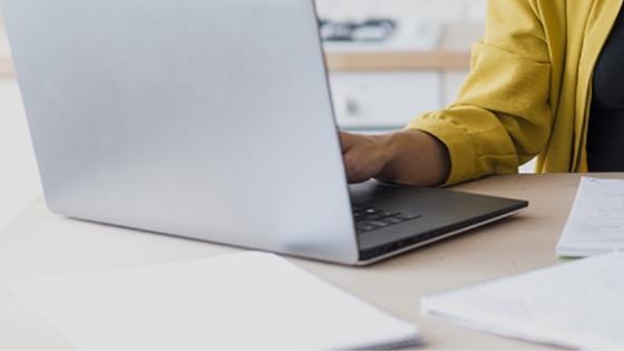 Professora é investigada por furtos de laptops em Escola de MT