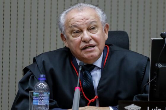 Desembargador  Luiz Ferreira da Silva mandou três alvos da Operação Cartão-Postal