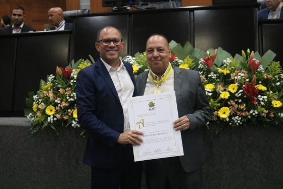 Edina Araújo e Wilson Pires são homenageados na Assembliea