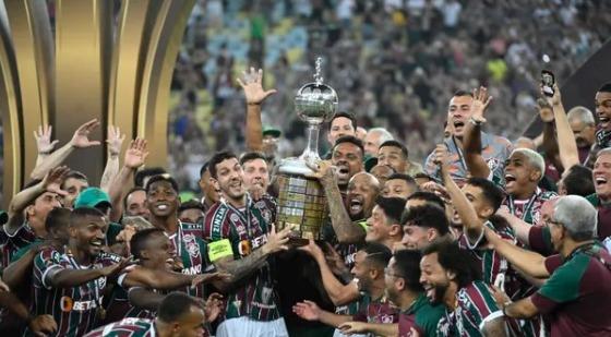 Predestinado: John Kennedy sai do banco e dá título da Libertadores ao Fluminense