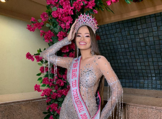 Representante de Colíder é eleita Miss Brasil Teen Internacional