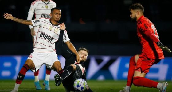 Sem Gabigol, Flamengo chega com quase força máxima para enfrentar o Bragantino nesta quinta (23).