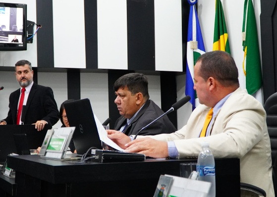 Vereador petista recebe apoio de colegas: “Câmara perde muito com sua saída”