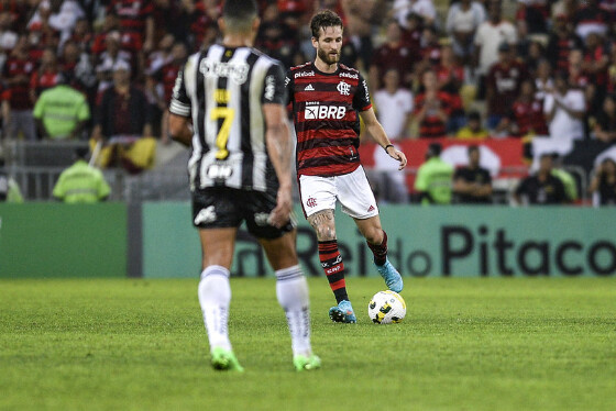 Invictos nas últimas rodadas, Flamengo e Atlético-MG se encaram pela 36ª rodada do Brasileirão.