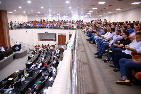 Demandas da agricultura familiar é discutida na AL