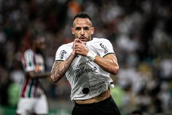 Fora dos planos de Mano Menezes, Renato Augusto fecha com Fluminense.