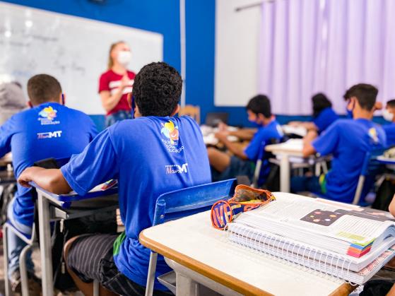 Valor será pago como forma de incentivo à permanência de estudantes no ensino médio