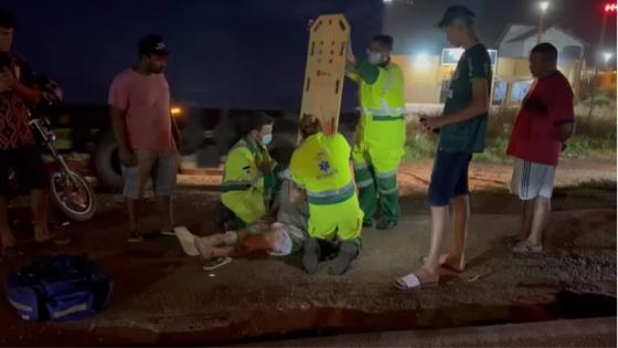 Casal fica ferido após motorista de carro invadir rodovia dos Imigrantes em VG