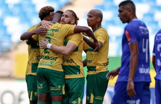 Cuiabá "atropela" o Dom Bosco na Arena Pantanal