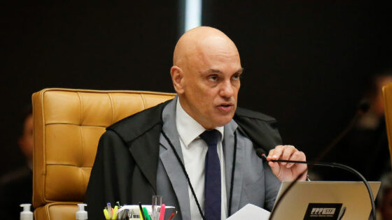 Moraes é relator do inquérito que investiga Bolsonaro  por tentativa de golpe de Estado