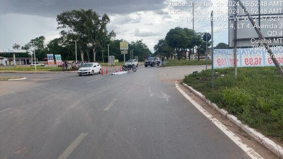 Motociclista morre ao ser atropelado por caminhonete em Cuiabá 