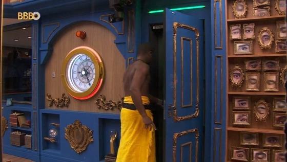 Ao cogitar desistir do BBB 24, Davi é convocado ao confessionário