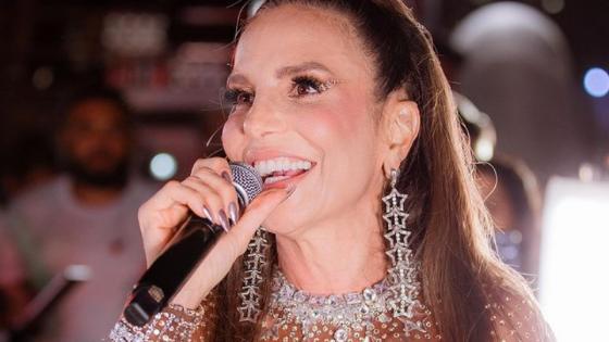 Ivete Sangalo chora e cogita despedida do Carnaval: "Isso não está me fazendo bem"