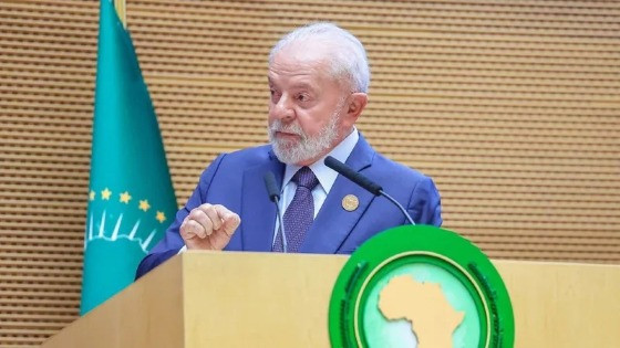 Lula classifica conflito em Gaza como "genocídio" e critica corte de ajuda humanitária