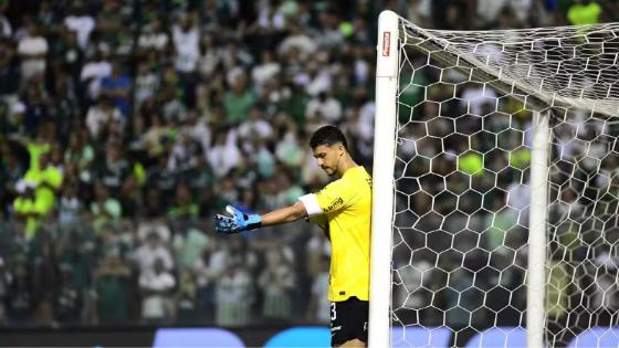 Zagueiro do Corinthians relata como foi jogar como goleiro: "Desesperador".