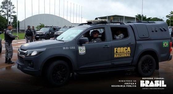 Ministério da Justiça manda 100 agentes da Força Nacional para Mossoró (RN) para reforçar buscas de foragidos.