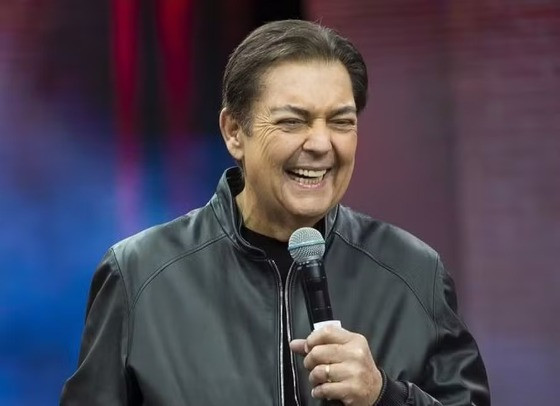  Faustão passa por transplante de rim seis meses após cirurgia cardíaca