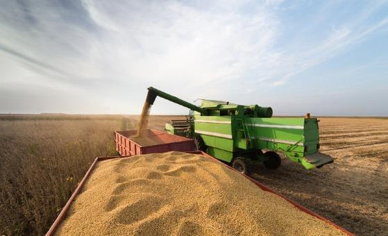 Crescimento da economia brasileira é impulsionado pela alta de 15% da agropecuária em 2023