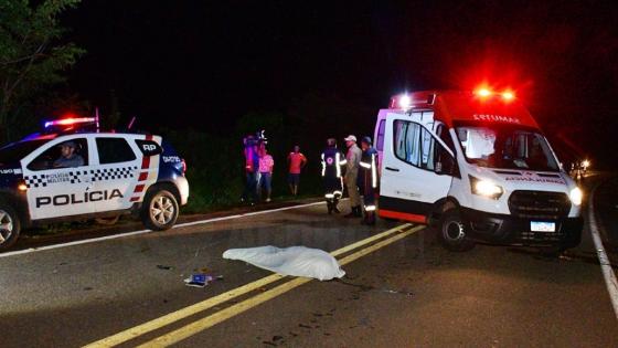 Mulher morre após ser atingida por carro em MT; motorista fugiu.
