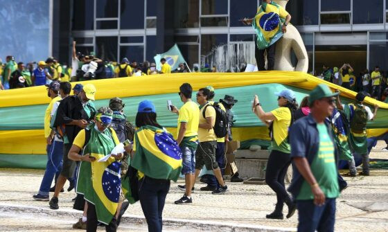 MP pede bloqueio de R$ 27 milhões do fundo partidário do PL por financiar atos do 8 de janeiro