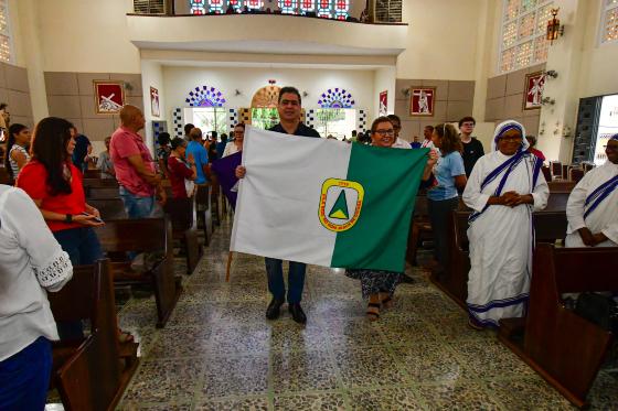 Em homenagem a Cuiabá, prefeito participa de missa e destaca contorno leste: "obra monumental"