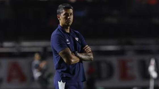 São Paulo demite técnico Thiago Carpini após maus resultados,