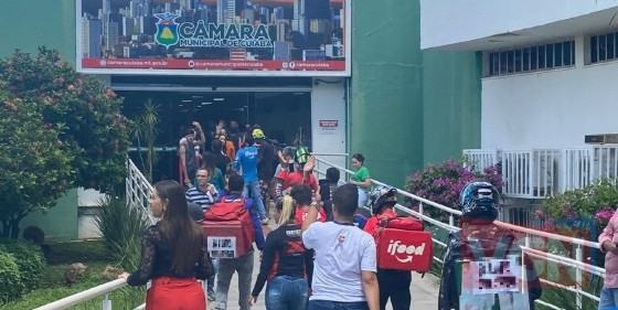 Câmara debate criação abrigos para entregadores de aplicativos em Cuiabá