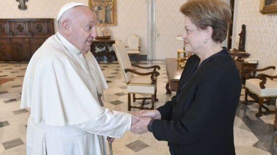 Papa Francisco recebe Dilma Rousseff