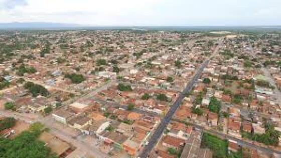 Moradores de três bairros de Cuiabá serão contemplados com a titularização definitiva pela Prefeitura