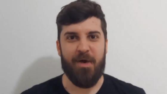 Humorista imita famosos 