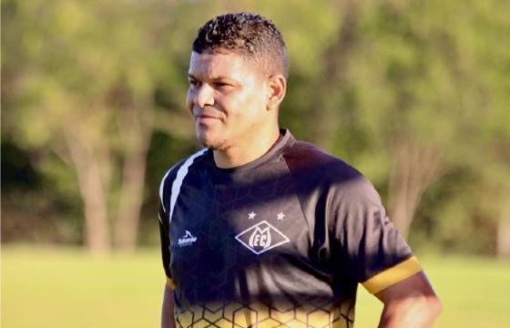 Técnico interino do Mixto celebra sua primeira vitória na Série D do Brasileiro  