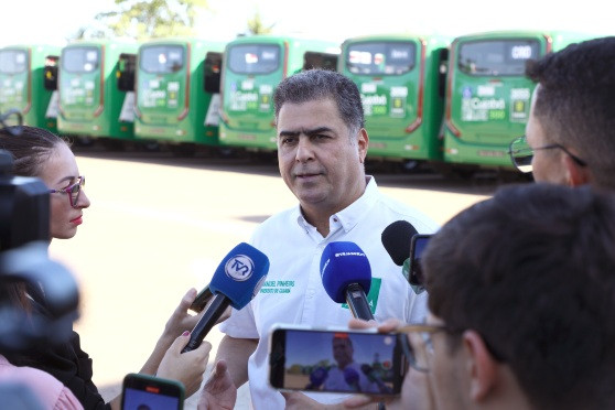 Prefeito de Cuiabá ignora deboche e diz que projeto VLT Cuiabano segue em análise pelo Governo Federal