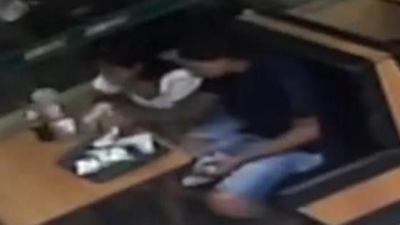 Chefe de facção criminosa é executado enquanto comia lanche com namorada.