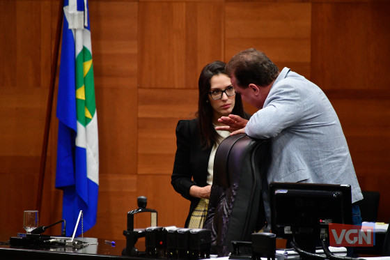 Diego revela que Janaina Riva tem apoio de oito deputados para 1º Secretaria