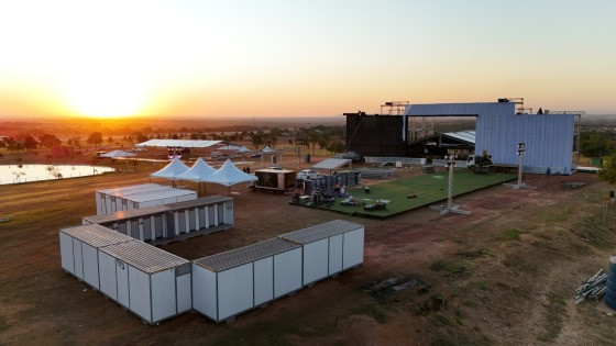 Outro diferencial da edição deste ano será o pôr do sol que pode ser visto no entardecer do aeroporto Bom Futuro.