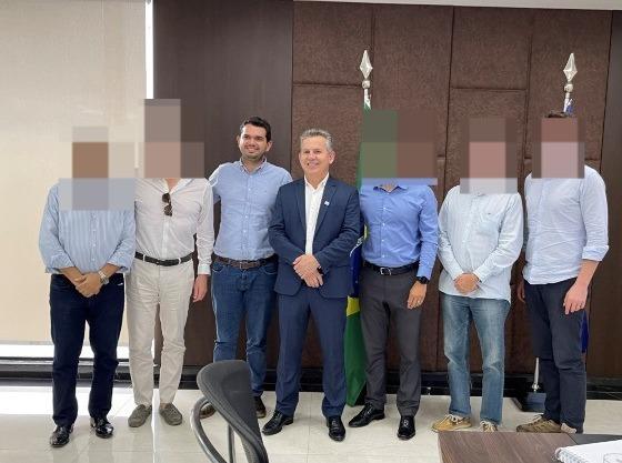 Encontro de Mauro Mendes com empresário foi divulgado pela Secom, mas depois apagado