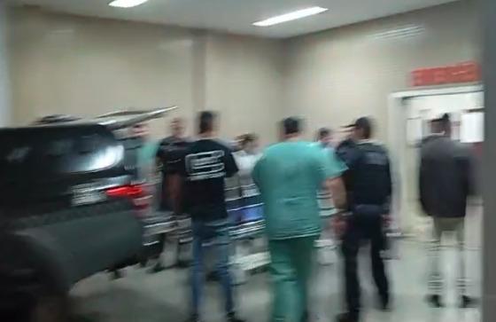 Detento baleado durante tentativa de fuga segue internado no HMC