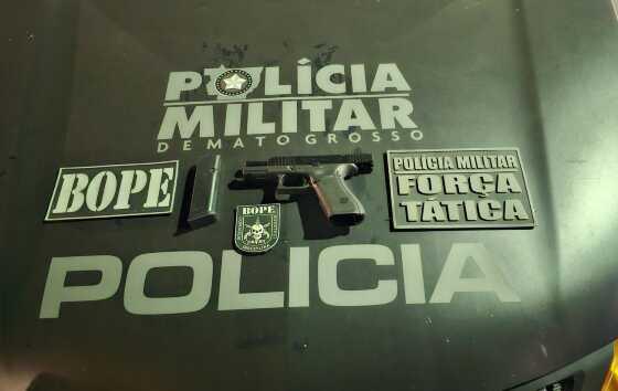 Pistola foi furtada de dentro de carro de juíza no bairro Quilombo em Cuiabá 