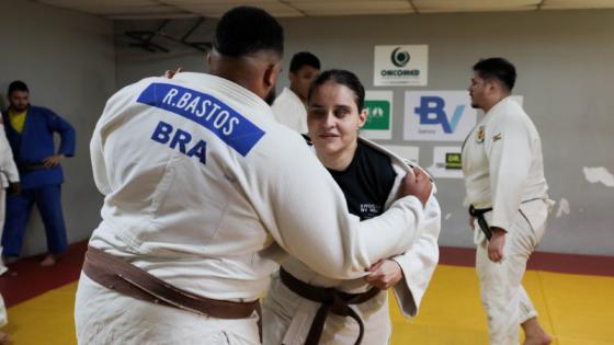 Atletas de MT estreiam nas Paralimpíadas de Paris neste sábado (07).